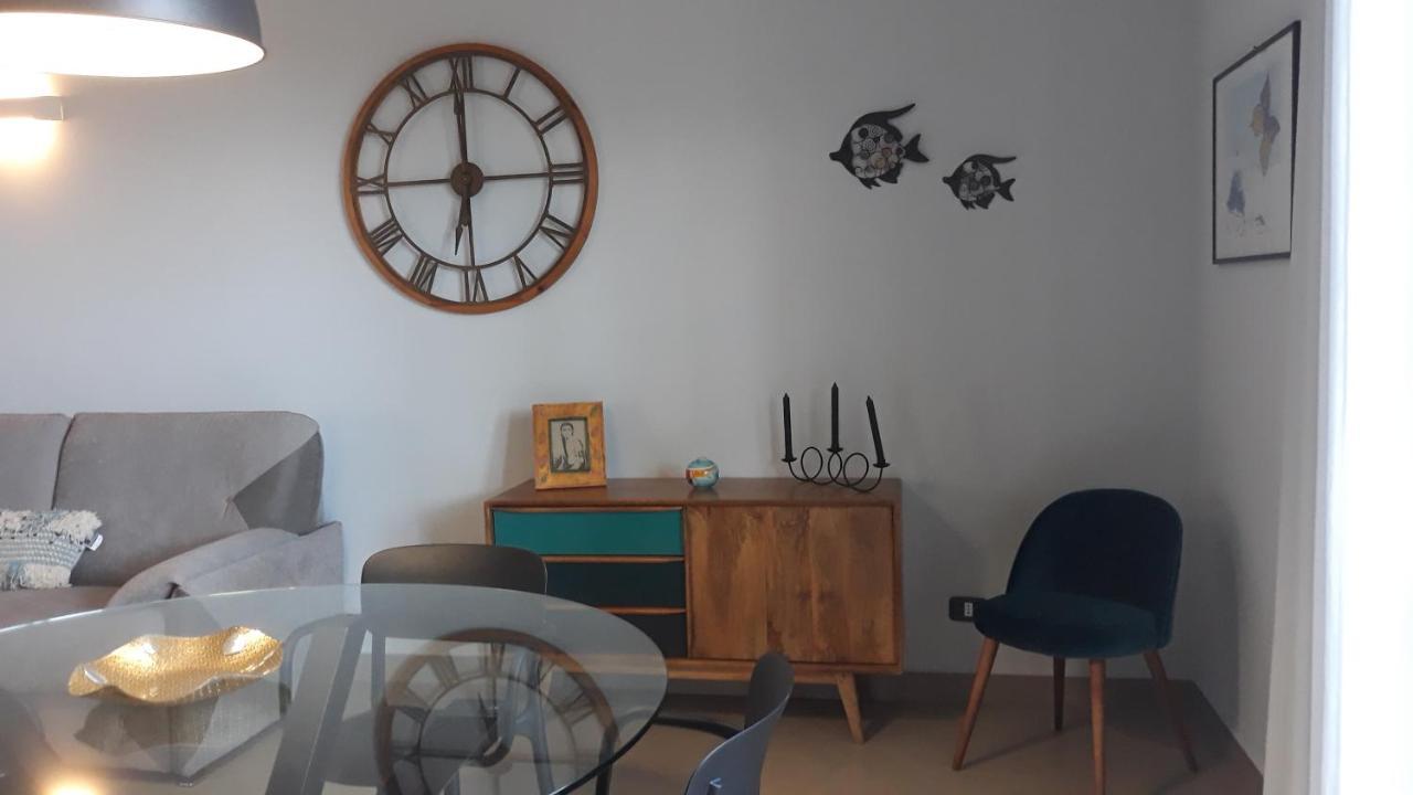 Ze-Vi Home Santa Flavia Kültér fotó