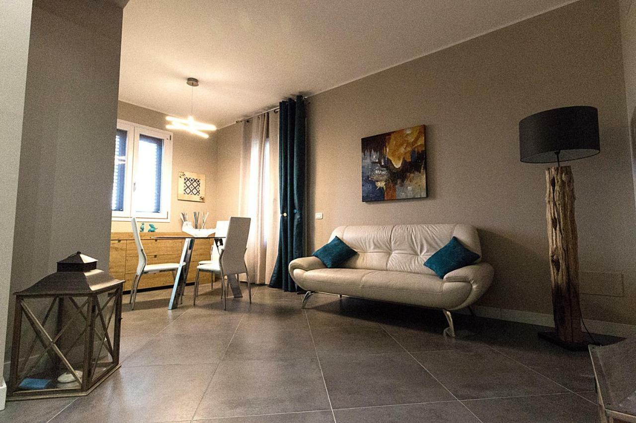 Ze-Vi Home Santa Flavia Kültér fotó